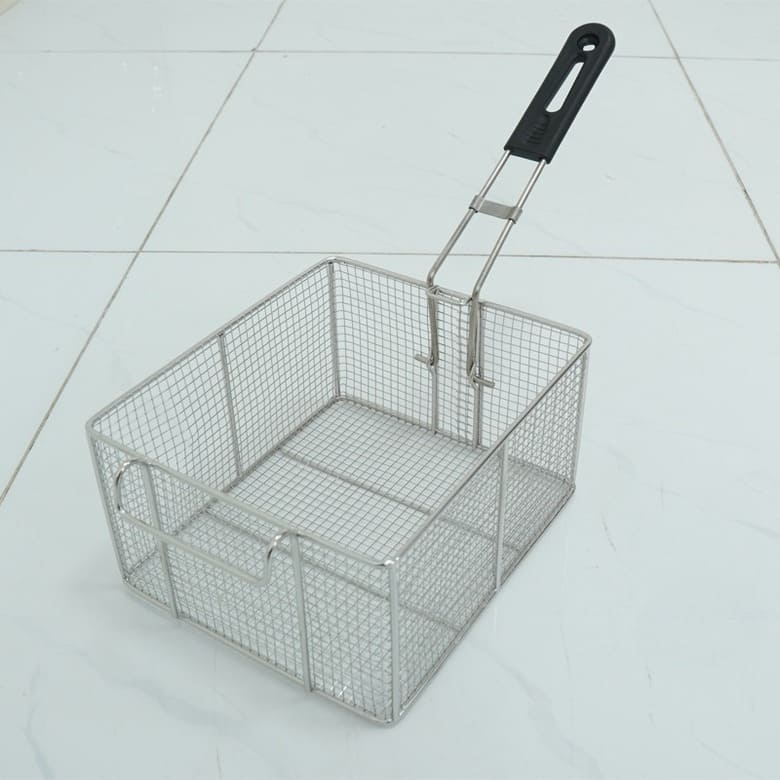 Giỏ chiên có chất liệu cứng cáp, chịu nhiệt tốt